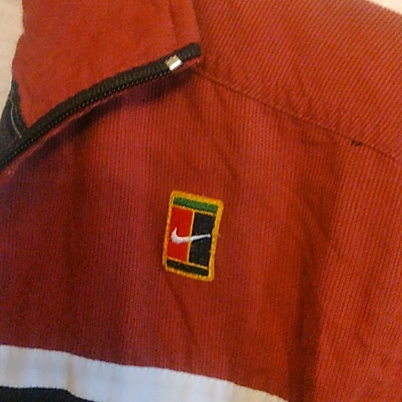 Nike vintage boys/girls small(4/6) jacket with zipping pockets, drawstrings (j8) - Picture 3 of 4